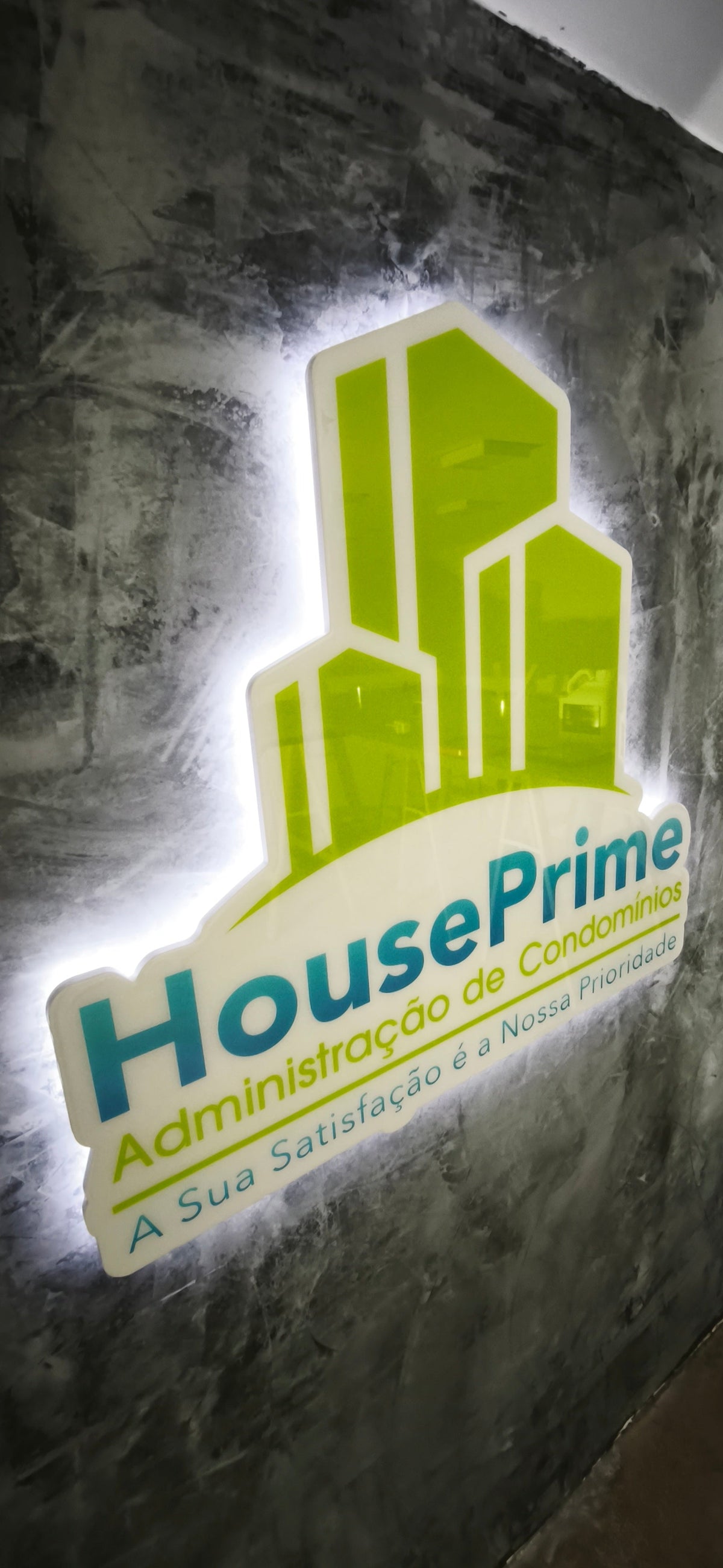 Rótulos luminosos para empresas: ¿por qué marcan la diferencia?